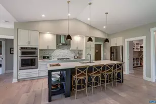 401 Lochlyn Hill Dr, Charlottesville, VA 22901 - Photo 15