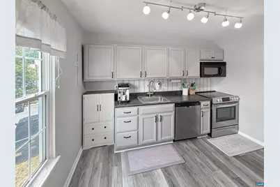 1354 Villa Ct #D, Charlottesville, VA 22903 - Photo 5