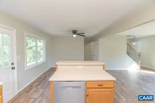 102 Dorset Ct, Charlottesville, VA 22911 - Photo 11