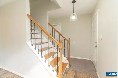 102 Dorset Ct, Charlottesville, VA 22911 - Photo 3