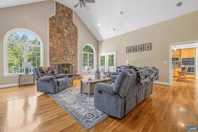 2629 Ducks Lake Ridge Rd, Scottsville, VA 24590 - Photo 13