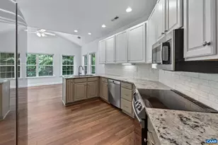 970 Charter Oaks Dr, Charlottesville, VA 22901 - Photo 21