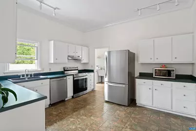 2655 Stowe Ct, Charlottesville, VA 22901 - Photo 11