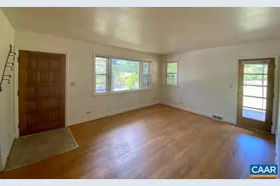912 Saint Charles Ave, Charlottesville, VA 22901 - Photo 3