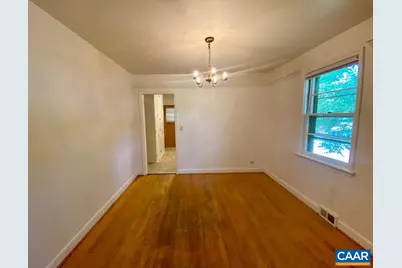 912 Saint Charles Ave, Charlottesville, VA 22901 - Photo 5