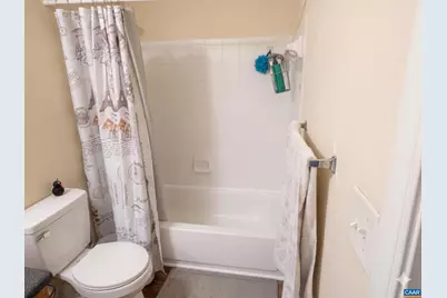 190 Yellowstone Dr #203, Charlottesville, VA 22903 - Photo 5