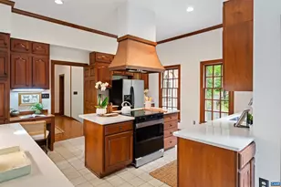 715 Tanglewood Rd, Charlottesville, VA 22901 - Photo 17