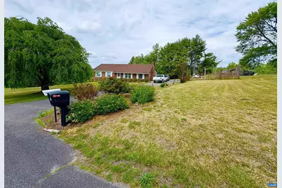 601 Lake View Ln, Lovingston, VA 22949 - Photo 9
