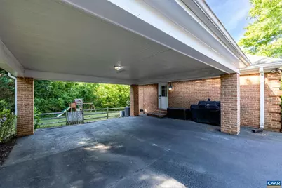 122 Bollingbrook Dr, Charlottesville, VA 22911 - Photo 51