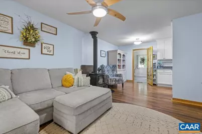 190 Hayman St, Scottsville, VA 24590 - Photo 23