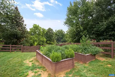1067 Highland Dr, Charlottesville, VA 22901 - Photo 27