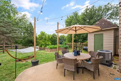 1067 Highland Dr, Charlottesville, VA 22901 - Photo 5