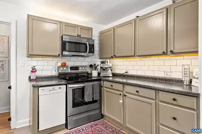 1415 Cherry Ave, Charlottesville, VA 22903 - Photo 3