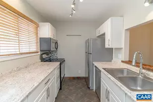 1554 Garden Ct, Charlottesville, VA 22901 - Photo 7