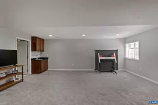 1843 Wickham Pl, Charlottesville, VA 22901 - Photo 17