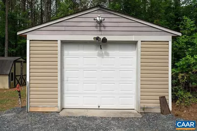 1166 Georgia Creek Rd, Scottsville, VA 24590 - Photo 33