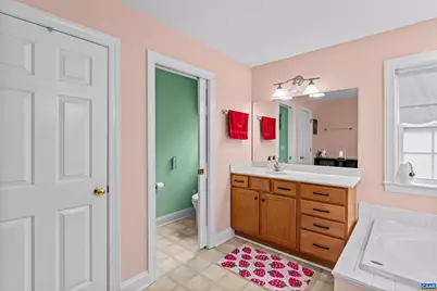 560 Rolling Valley Ct, Charlottesville, VA 22902 - Photo 25