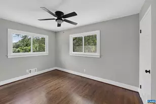 1546 Thomas Jefferson Pkwy, Charlottesville, VA 22902 - Photo 15