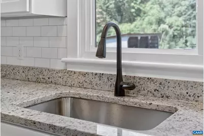 1546 Thomas Jefferson Pkwy, Charlottesville, VA 22902 - Photo 11