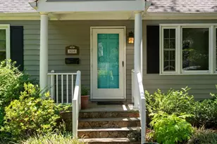 1614 Rose Hill Dr, Charlottesville, VA 22903 - Photo 5