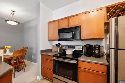 720 Walker Sq #3B, Charlottesville, VA 22903 - Photo 9