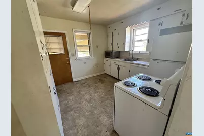 912 Saint Charles Ave, Charlottesville, VA 22901 - Photo 11