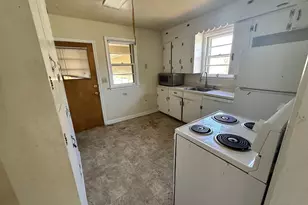 912 St Charles Ave, Charlottesville, VA 22901 - Photo 11