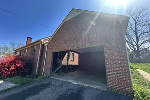 912 St Charles Ave, Charlottesville, VA 22901 - Photo 7