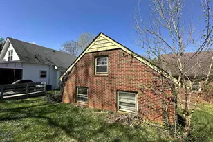 912 St Charles Ave, Charlottesville, VA 22901 - Photo 5