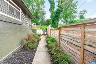 1408 Baker St, Charlottesville, VA 22903 - Photo 3