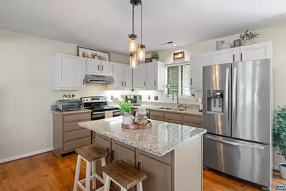 7 Ridgeview Cir, Charlottesville, VA 22902 - Photo 13
