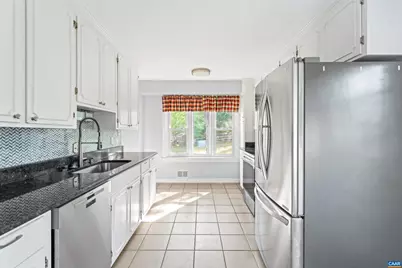 8005 Washington Ct, Charlottesville, VA 22911 - Photo 11