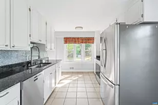 8005 Washington Ct, Charlottesville, VA 22911 - Photo 11
