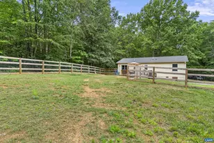 95 B-A-H Rd, Scottsville, VA 24590 - Photo 27