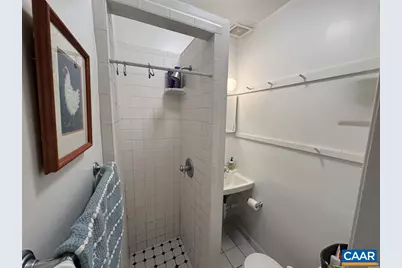1820 Rugby Pl, Charlottesville, VA 22903 - Photo 5