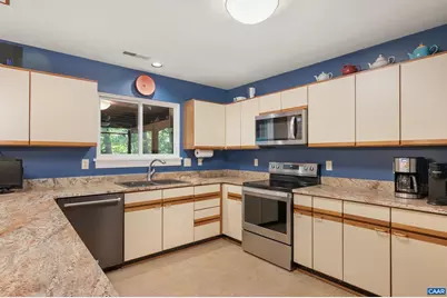 1268 Timberbranch Ct, Charlottesville, VA 22902 - Photo 17