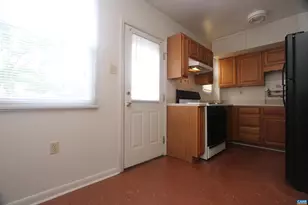 909 Forest St, Charlottesville, VA 22903 - Photo 5