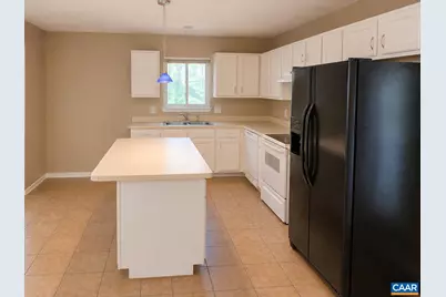 1471 Gray Stone Ct, Charlottesville, VA 22902 - Photo 9