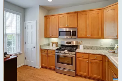 1121 Somer Chase Ct, Charlottesville, VA 22911 - Photo 5