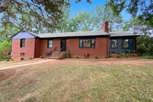 2305 Wayne Ave, Charlottesville, VA 22901 - Photo 1