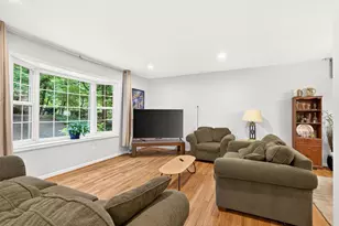 98 Oak Forest Cir, Charlottesville, VA 22901 - Photo 5