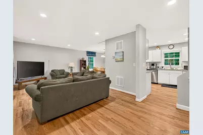 98 Oak Forest Cir, Charlottesville, VA 22901 - Photo 7