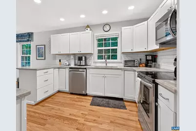 98 Oak Forest Cir, Charlottesville, VA 22901 - Photo 9