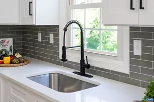 2208 Banbury St, Charlottesville, VA 22901 - Photo 15
