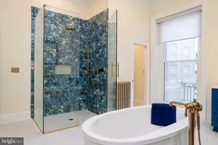 829 Park Ave, Baltimore, MD 21201 - Photo 17