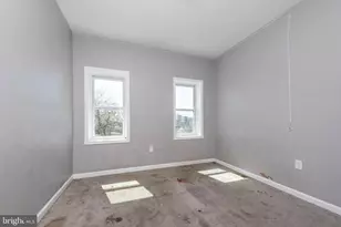2110 E Hoffman St, Baltimore, MD 21213 - Photo 15