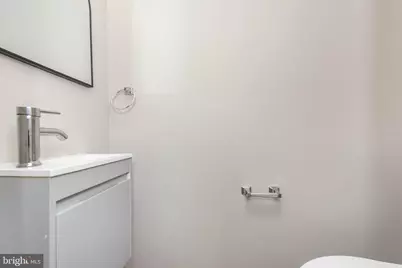 2108 E Hoffman Street, Baltimore, MD 21213 - Photo 7