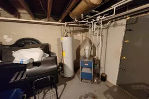 1351 Cambria St, Baltimore, MD 21225 - Photo 13