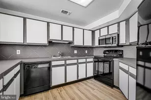960 Fell St, Baltimore, MD 21231 - Photo 11