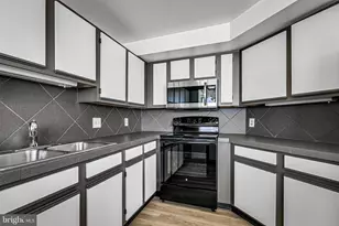 960 Fell St, Baltimore, MD 21231 - Photo 13